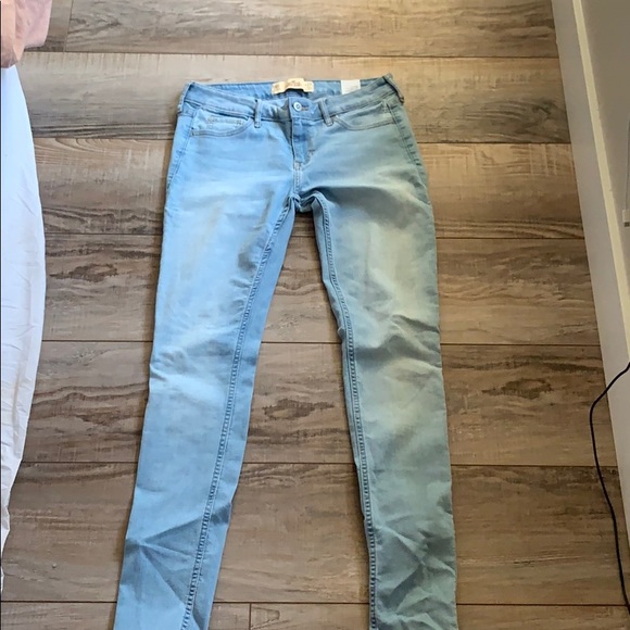 mid rise hollister jeans